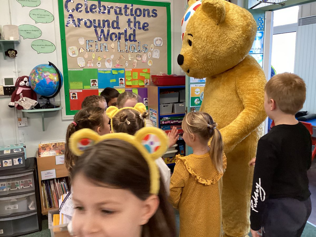 Dosbarth3's tweet photo. We loved meeting Pudsey today as we all wore our own or spotty clothes to raise money for Children in Need. #CSTYES #CatholiclifeandmissionYES https://t.co/6t95f1iNzh