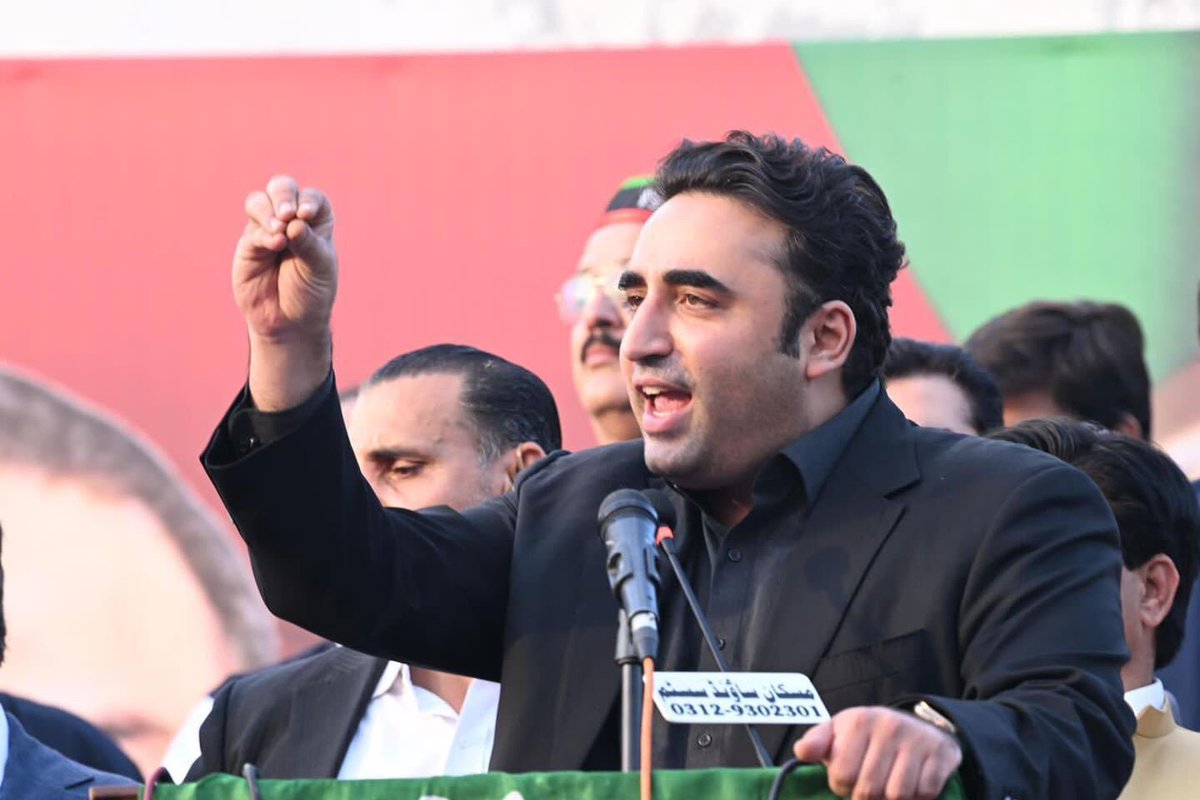 PoonjoM's tweet photo. Mardan main Chairman #BIlawal Bhutto zardari worker convention sy khitab kar rahi hin.
Up coming 8 feb 2024 election P.M Jeeyala hoga . https://t.co/NrT0sXZGse