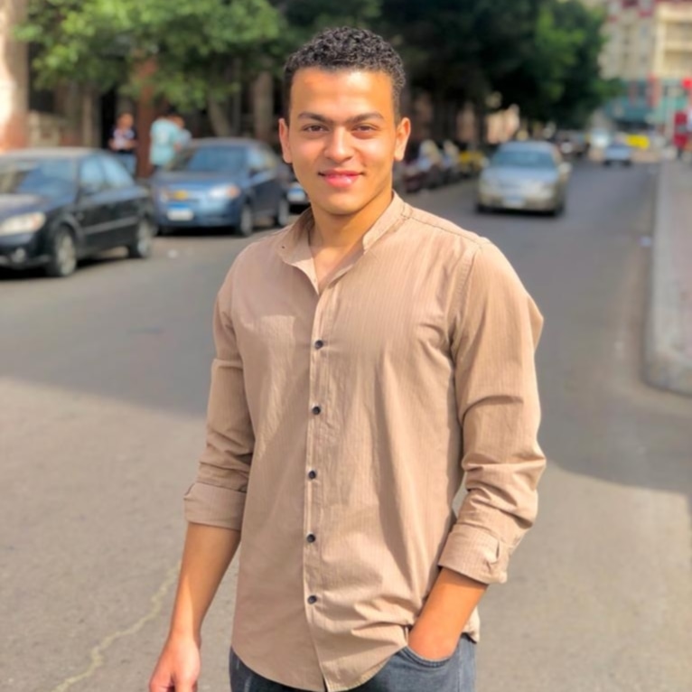 #صورة_ملف_شخصي_جديدة 
طب ما تتكلم فـ وشي ولا مفيش شبكه غير ف ضهري !؟
