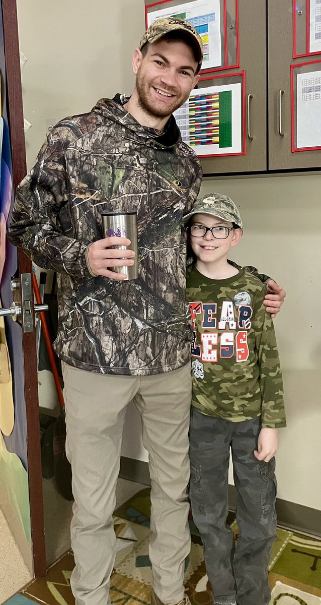 dishmanmcginnis's tweet photo. Camo and Plaid day turned into Twin Day for some! #bookfairweek https://t.co/6KqDNkVauX