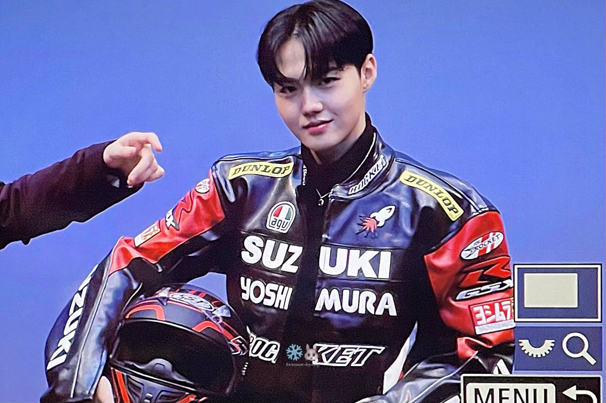 didn’t know i needed racer dokyu in my life 🧎‍♀️🧎‍♀️🧎‍♀️