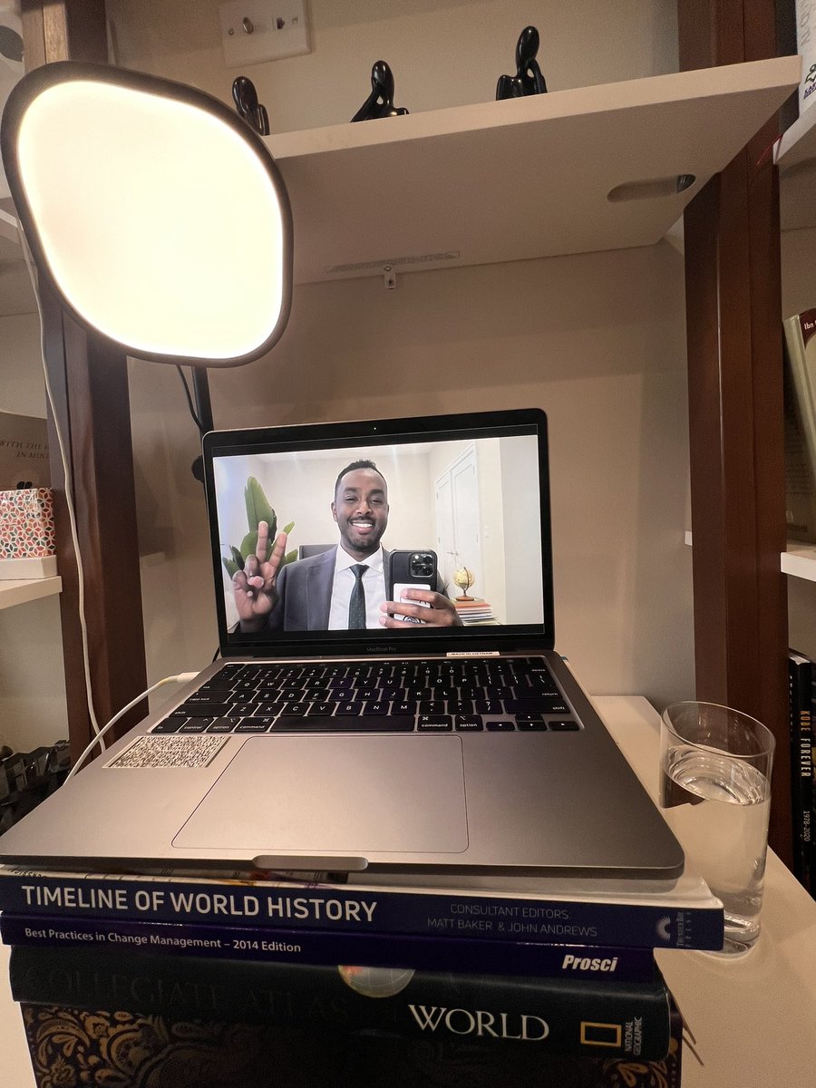 Cannot hide this smile, I’m elated to be interviewing for my ✨dream job✨
😭✌🏾