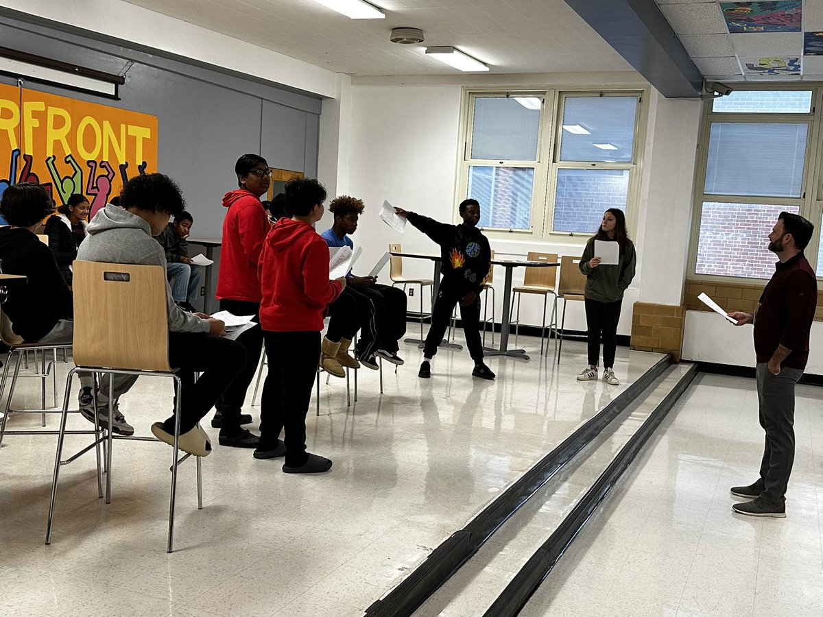 FTSD_'s tweet photo. 8th grade Theater Class with Mr. Donovan is always a hit! Such great actors! @FTSD_Riverfront @FTSD_Donovan #riverfrontrocks https://t.co/J0MEmLlk5A