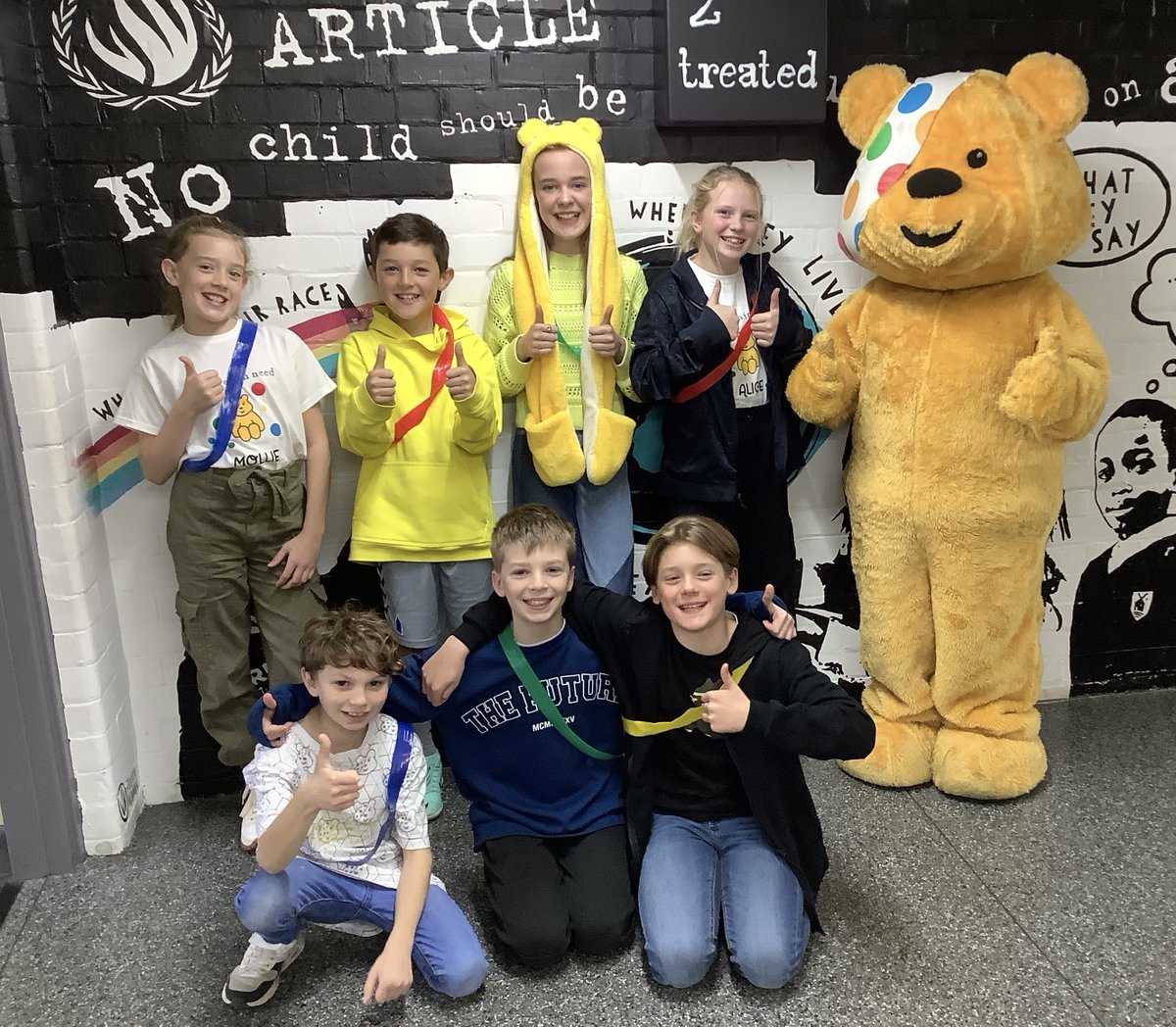 GreasbyJunior's tweet photo. We had the great excitement of welcoming Pudsey into assembly with us today, to say a great big ‘hello’ on our fundraising day! @ChildrenInNeed @OakTreesMAT @AsdaBromboro @AsdaArrowePark https://t.co/PMJ1SrWjub