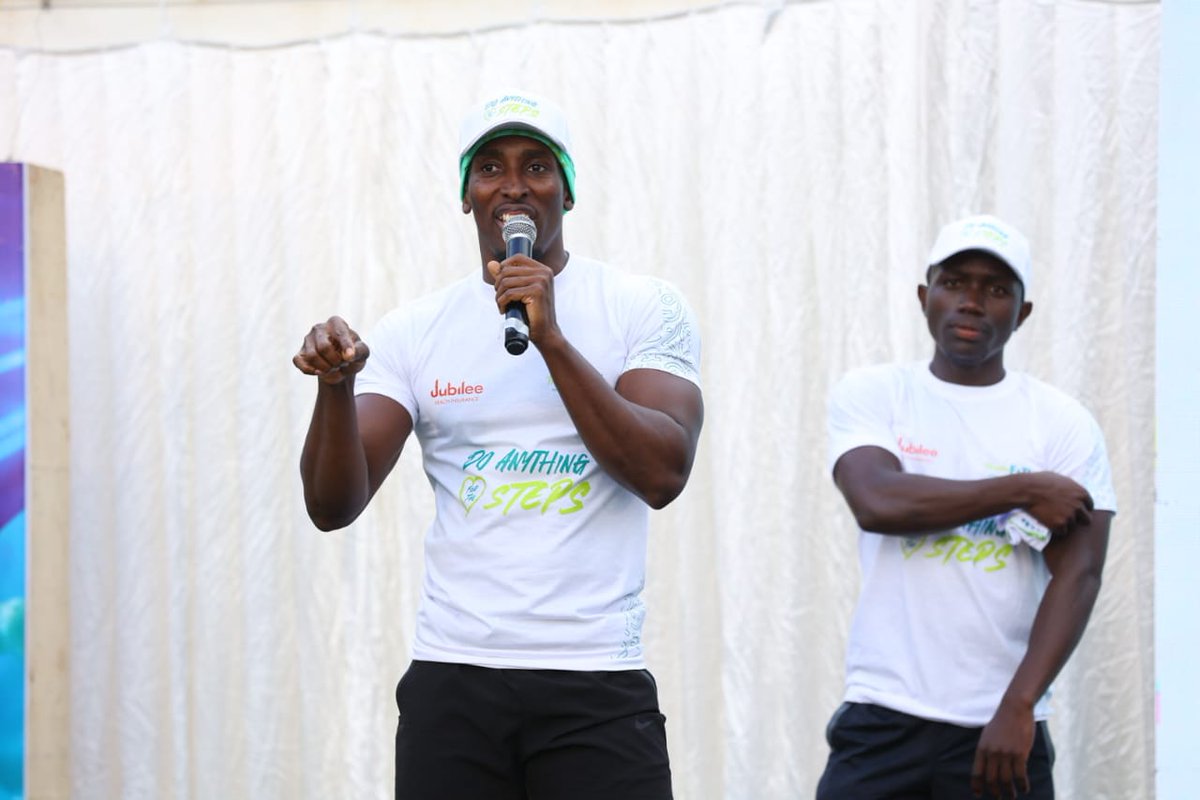 JubileeGroupKE's tweet photo. Rhotimmi got us pumped to the max with some cardio and body workouts #DoAnythingForTheSteps #MaishaFitiNaJubileeInsurance https://t.co/UFif4Tl15V