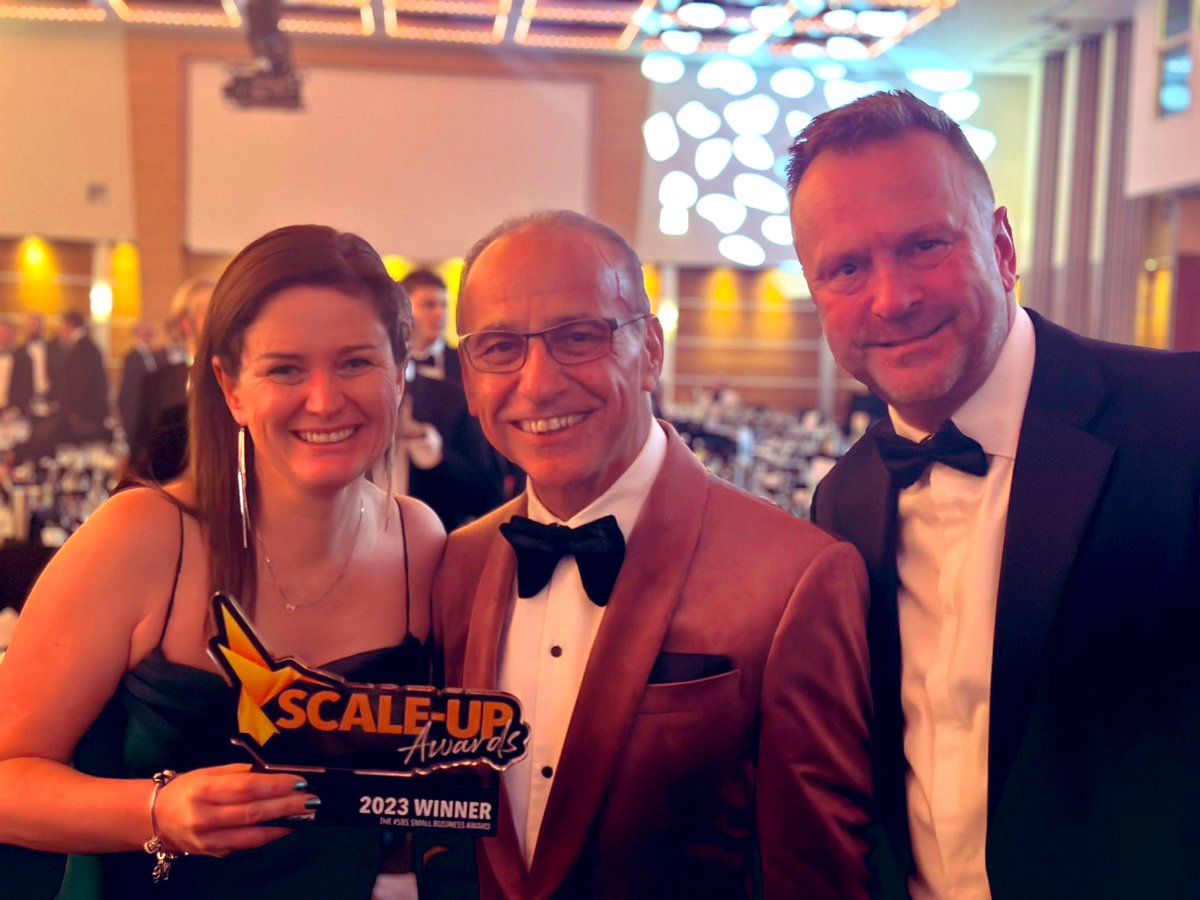 Honoured to collect this scale up business award for Love EMVY Ltd last night at the scale up awards in London. Congrats to all the other winners and finalists and a huge thanks to @TheSBS_Crew @TheoPaphitis @ScaleupAwards @businessleader #SUA23 #SBS #scaleup23