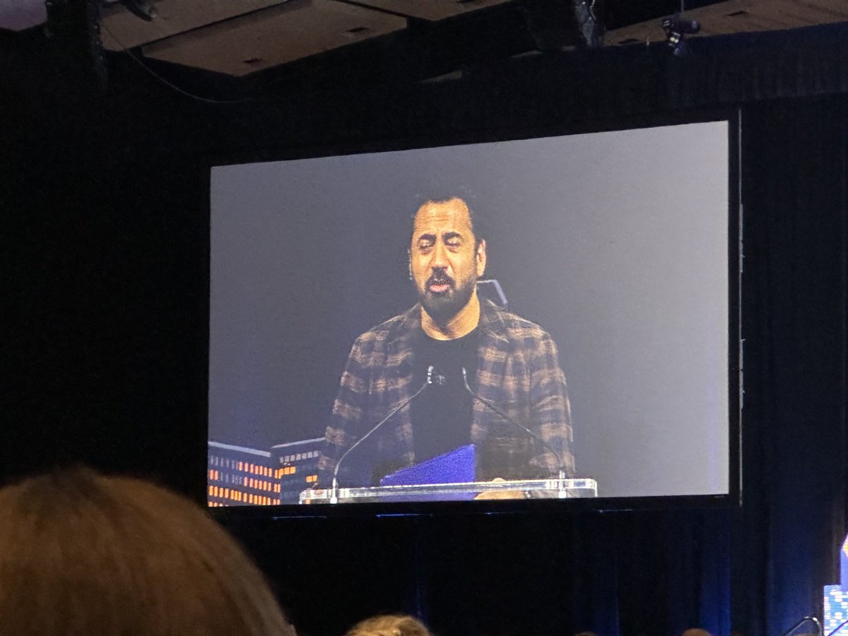 ⁦@kalpenn⁩ opening keynote at #ACTFL