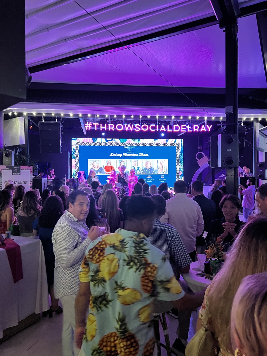NeighborleeLiv's tweet photo. We were excited to attend the  'We are Delray' Event hosted by @delraychamber! Congratulations to the winners of the 2023 Delray Beach Chamber of Commerce Business of the Year, Business Person of the Year, Nonprofit of the Year, and Crystal Palm Award for Community Service📷 https://t.co/OMKb0uxhiN