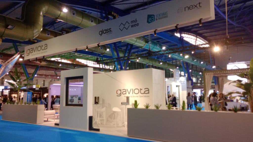 E3Windows's tweet photo. 🤝 Agradecemos la grata visita de José Seguí y Luis Barrionuevo a nuestro stand en SIMED. ¡Conversaciones sobre innovación, sostenibilidad y el mundo inmobiliario! 

¡Visítanos antes del 18 de noviembre!🪟🌐 

#SIMED #Inmobiliaria #Ventanas #Malaga #SalonInmobiliario #FYCMA https://t.co/twQrRanRMl