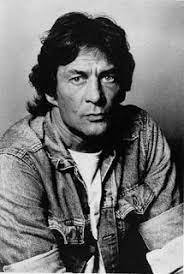 mattstev22's tweet image. &quot; As The House Lights Go Down In Another English Town, Let&apos;s Hear It For The Cowboy In The Rain &quot;..
Sharing a birthday 17 Nov with Gene Clark is Rod Clements of Lindisfarne. Gene &amp;amp; the group toured UK in 1985.Years later Rod would pen this ode to Gene.youtube.com/watch?v=io2NGq….