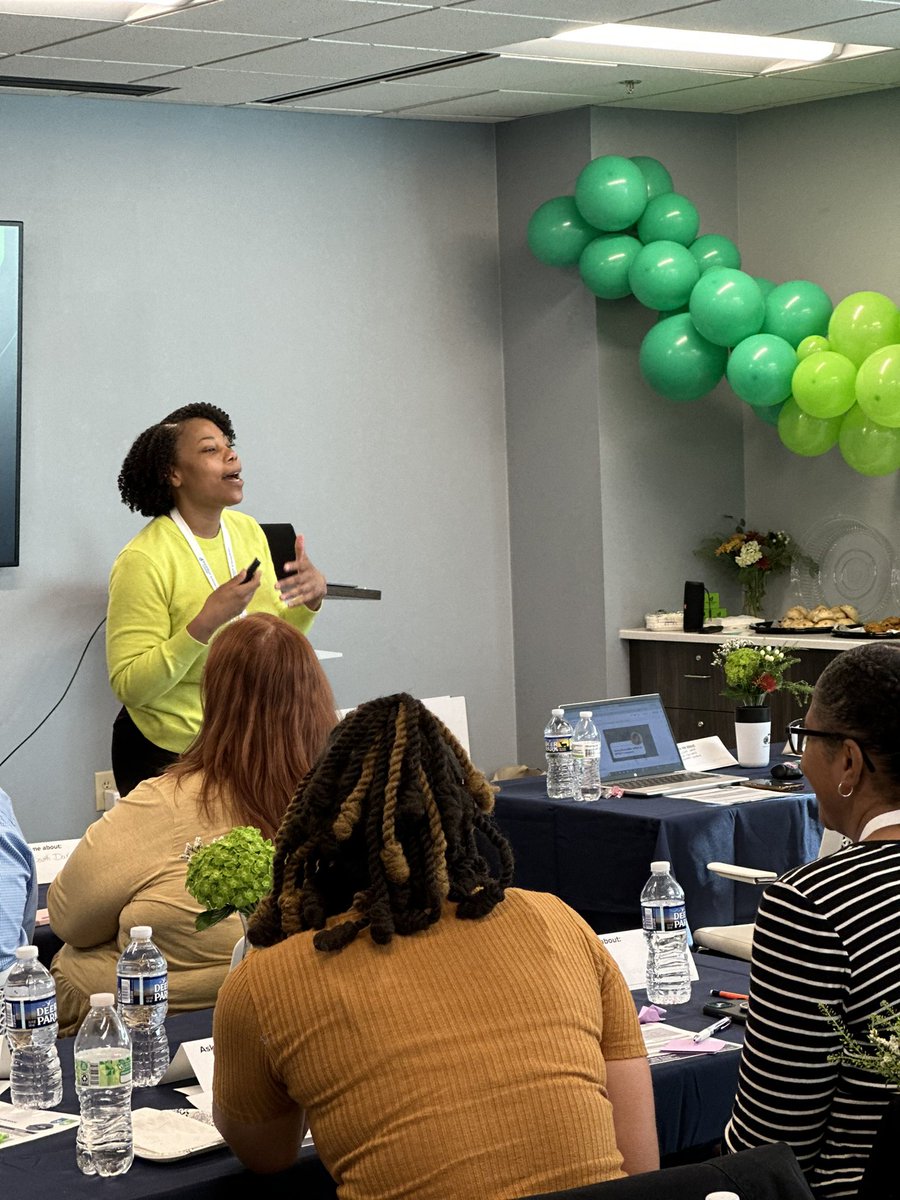 pnabbie's tweet image. Anastasia Turner, MTSS Specialist, from @CharMeckSchools getting educators pumped with @DreamBox_Learn #NCCollabConf 
#LearnShareConnect 
@DiscoveryEd 
#LearnShareConnect