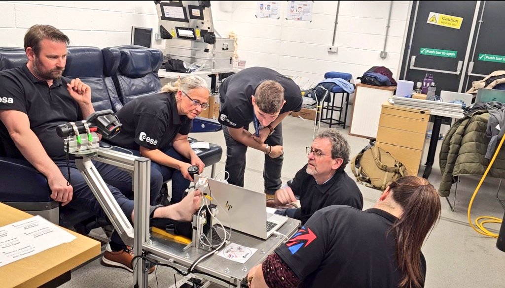 Teams from our Centre of Regenerative Medicine and Devices and Advanced Engineering Centre go through last minute checks in preparation for three parabolic flights which will test the DEPLOY! and Gell-P projects at zero gravity. brighton.ac.uk/news/2023/para…