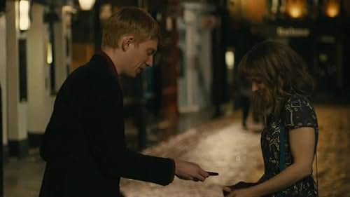 About time คืนที่พระเอกได้เบอร์นางเอกครั้งแรก 

พระเอกพูดว่า 

"ผมเคยคิดว่ามือถือของผมมันทั้งเก่าทั้งห่วยแตกนะ แต่อยู่ดีๆ มันก็กลายเป็นสมบัติชิ้นที่สำคัญที่สุดของผมเลย" 

"I thought this phone was old, and suddenly it's my most valuable possession."