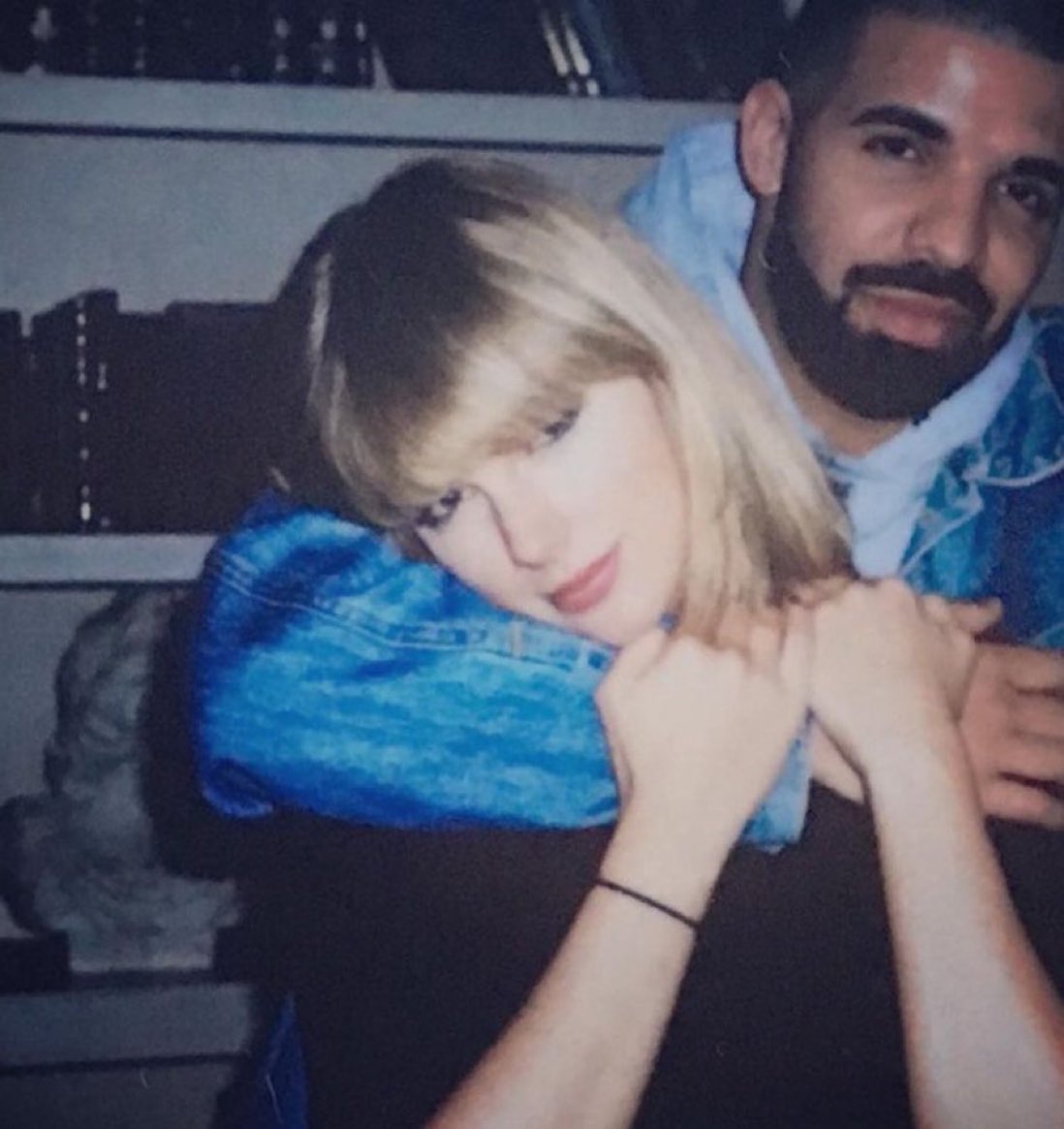 DailyLoud's tweet photo. Drake on Taylor Swift in new track "Red Button"

“Taylor Swift the only n**** that I ever rated, Only one that could make me drop the album just a little later” https://t.co/nna4cyDUNu
