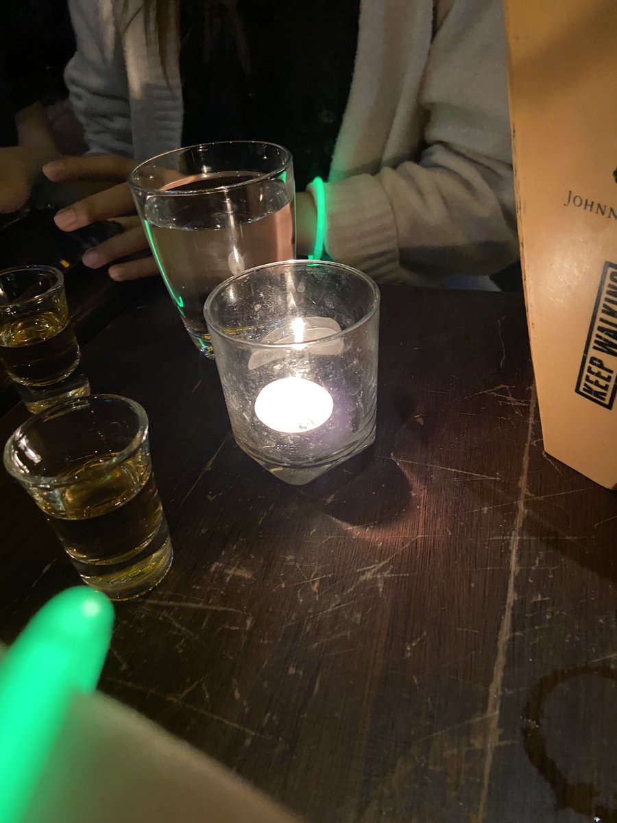 moddy3021's tweet photo. หาคนมาเมาด้วยกัน 🤣🤣🍺 https://t.co/kjglwwQ1eE
