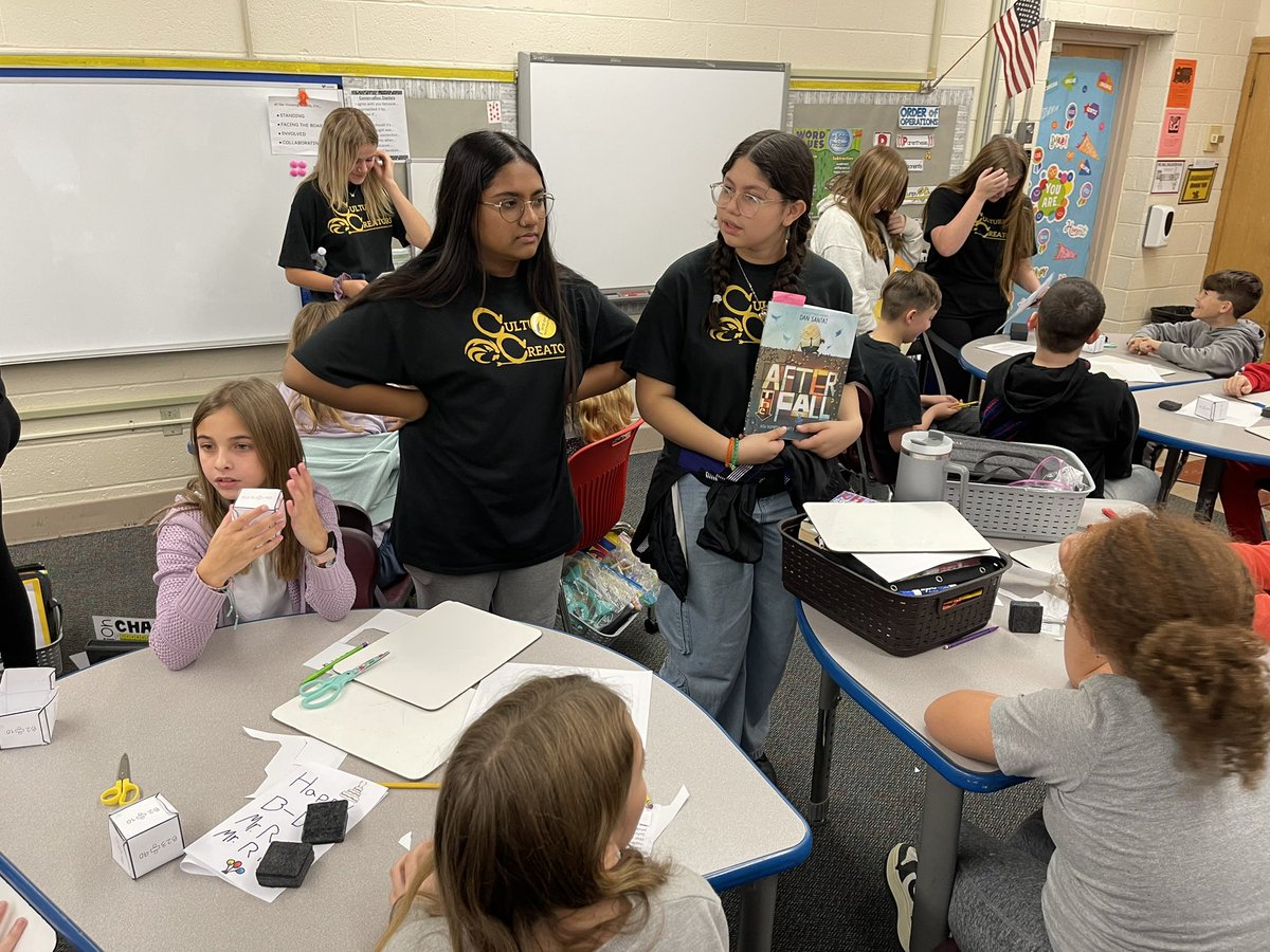 RLSD_Beavers's tweet photo. The Riverside Campus Culture Creators, made up of 8th &amp; 9th graders, visited Melridge Elementary to discuss how we can act with determination, which is one of the behaviors listed on our Culture Playbook. 

Great collaboration between all the students involved.

#WeAreRiverside https://t.co/N7LiENMUSy
