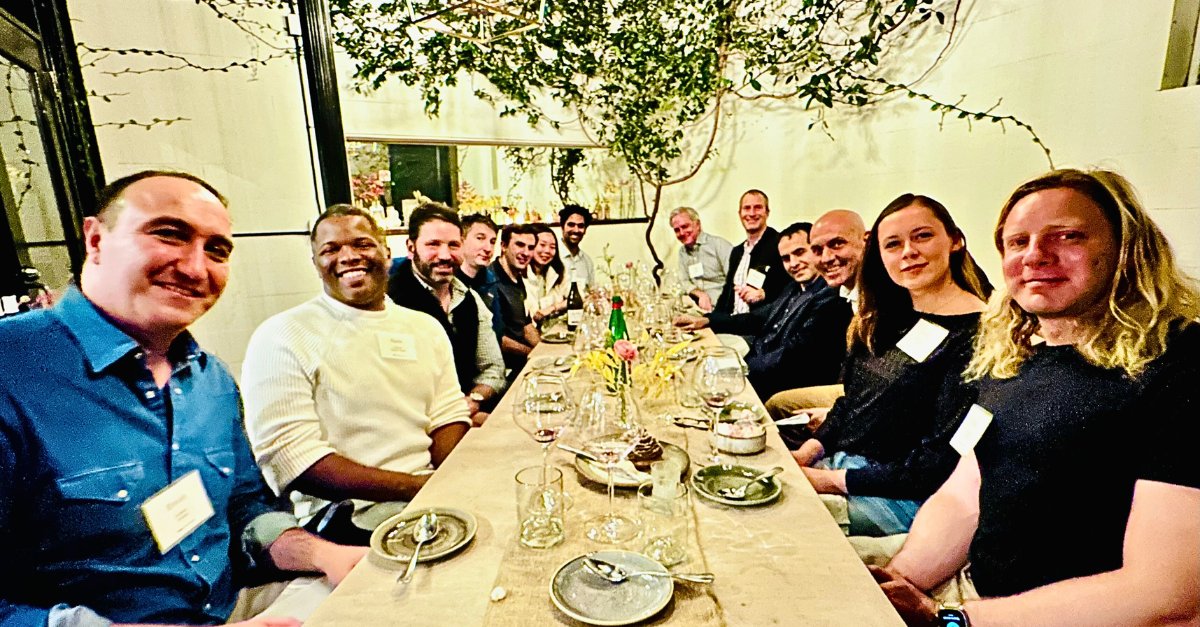 AV’s CEO Services hosted 14 CEOs at an exclusive dinner in San Francisco. These events are designed to connect local CEOs and share challenges and experiences through a moderated discussion.

Sam Hodges, CEO of <a href="/vouch_group/">Vouch Insurance</a>, led deep conversations about how to balance growth vs.