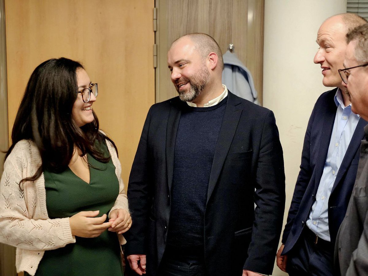 leilachaibi's tweet photo. Heureuse de recevoir à Paris les membres de notre coalition européenne #MaintenantLePeuple.
Réunions de travail, priorités programmatiques, initiatives communes... En route vers les élections européennes de 2024 pour construire une autre Europe au service de l'intérêt général. https://t.co/47D6wsvKby