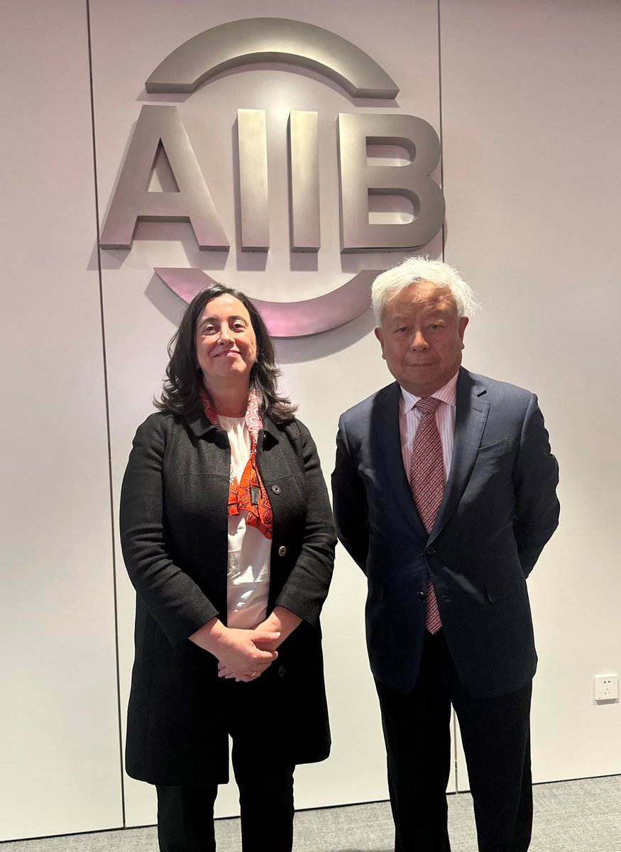 Good meeting with @AIIB_Official President Jin Liqun and his team at AIIB’s impressive HQ today. We discussed our partnership and coordinated support for East Asia and Pacific, in particular #Indonesia and the #Philippines.