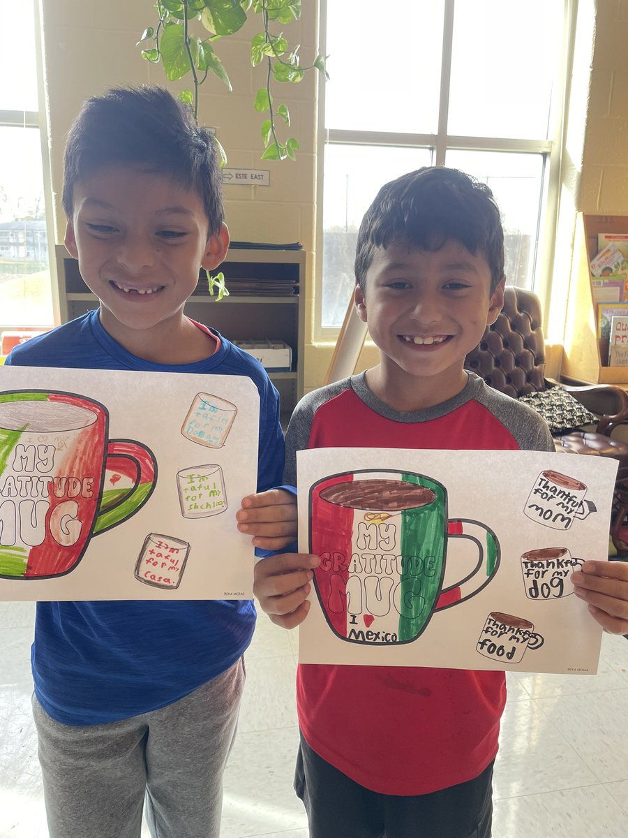 CounselingKirk's tweet photo. 2nd grade is in the spirit of gratitude. These are some of the things that warm our hearts ❤️ @hapevillehawks @kellymastro @DrCSLPadgett https://t.co/hILbXNNkeY