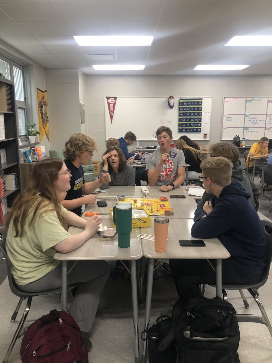 NPHSMcGovern's tweet image. Testing our knowledge on famous on famous Who, What, and Wheres. #almostbreak #newpalproud @VoelzJames