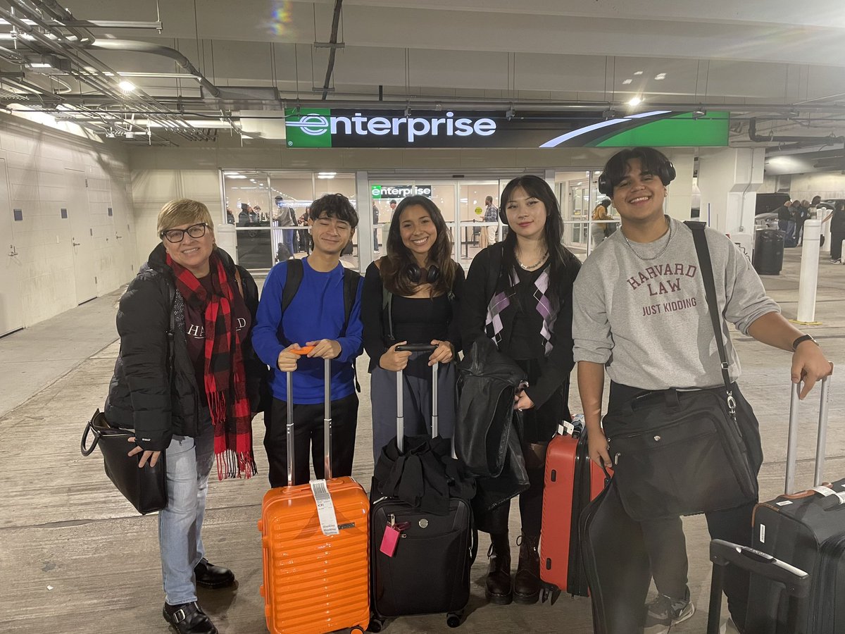 SWHS Speech & Debate (@swhstigerdebate) on Twitter photo SWHS Debate Just landed in Chicago to compete at the prestigious Glenbrooks Tournament! <a href="/jennifer_blaine/">Jennifer Blaine</a> <a href="/chris_earnest21/">Chris Earnest</a> <a href="/Perez4Texas/">John Perez 4 Texas</a> <a href="/SpringWoodsHigh/">Spring Woods High</a> SWHS Debate Just landed in Chicago to compete at the prestigious Glenbrooks Tournament! <a href="/jennifer_blaine/">Jennifer Blaine</a> <a href="/chris_earnest21/">Chris Earnest</a> <a href="/Perez4Texas/">John Perez 4 Texas</a> <a href="/SpringWoodsHigh/">Spring Woods High</a>