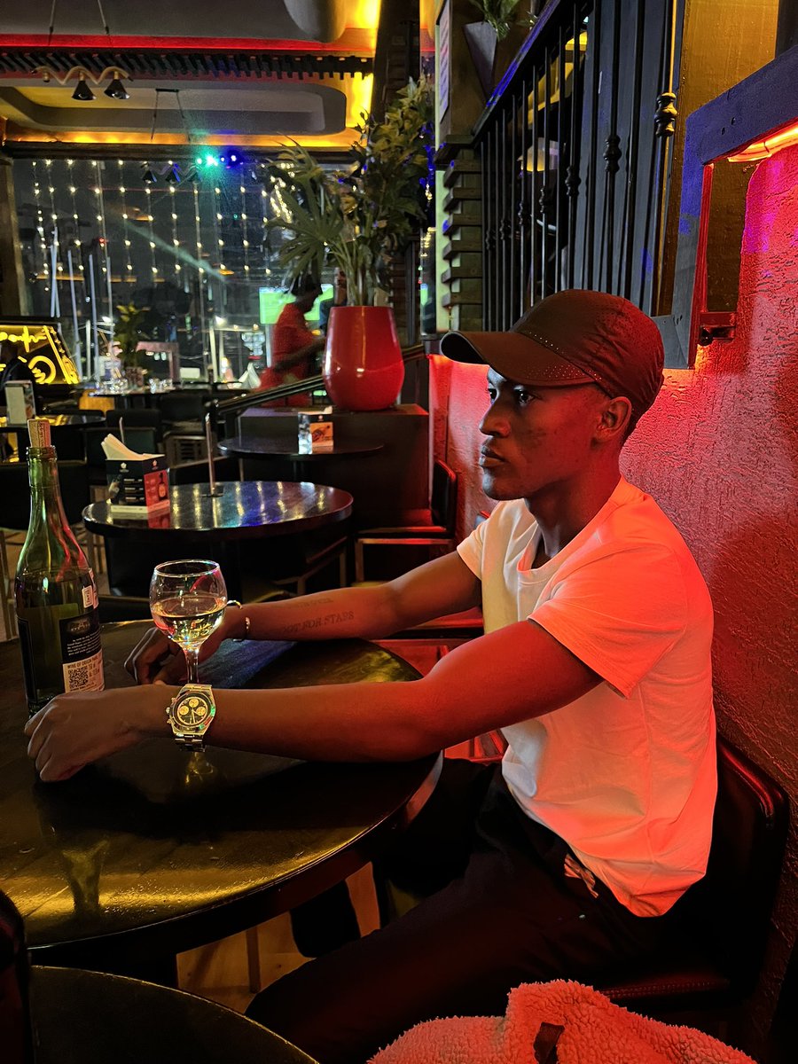AhikyirizeDan's tweet photo. Nairobi nights seem 10x than Kampala.
Sending 50k each to 10 people that retweet. https://t.co/uHHCDzdn2d