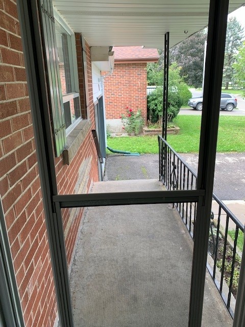 propertylinkms's tweet photo. Welcome to your perfect home! Fall in love with this bright, spacious, 3-bed, 1-bath upper-level home in Acton, ON. It features a bay window, linen closet, built-in storage, shared yard &amp; garage. Near Prospect Park, Fairy Lake, schools &amp; shops. $2895, incl. utilities. #PLMS https://t.co/vKL804cB9Q