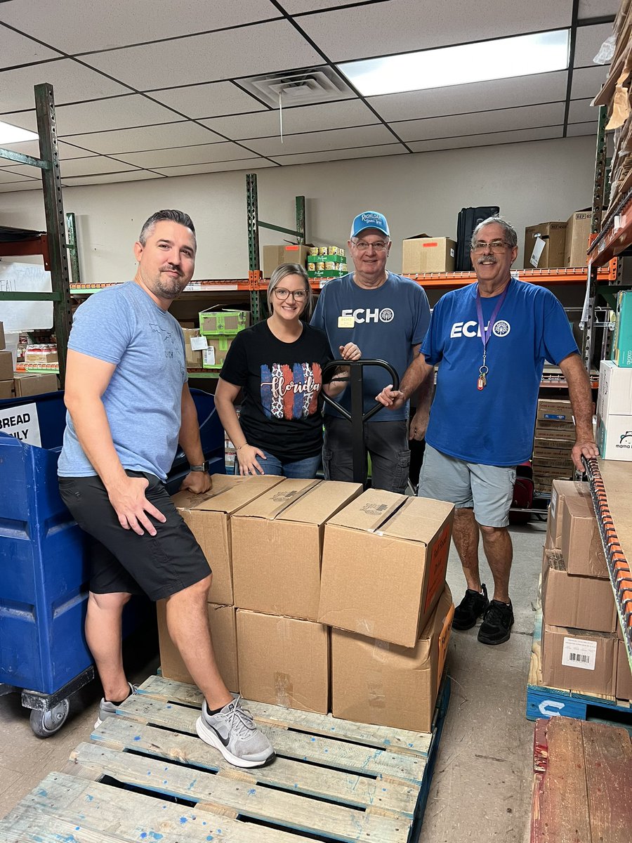 HCPSLopezElem's tweet photo. An enormous THANK YOU to our school family for collecting over 1,600 food items [1,658 pounds] for ECHO! @ECHOBrandon supports families in our community with assistance year round. #seffnerstrong @ZemHarris @vanity_jolly @KPiccorelli @rpiccorelli https://t.co/D4NYEcddjU