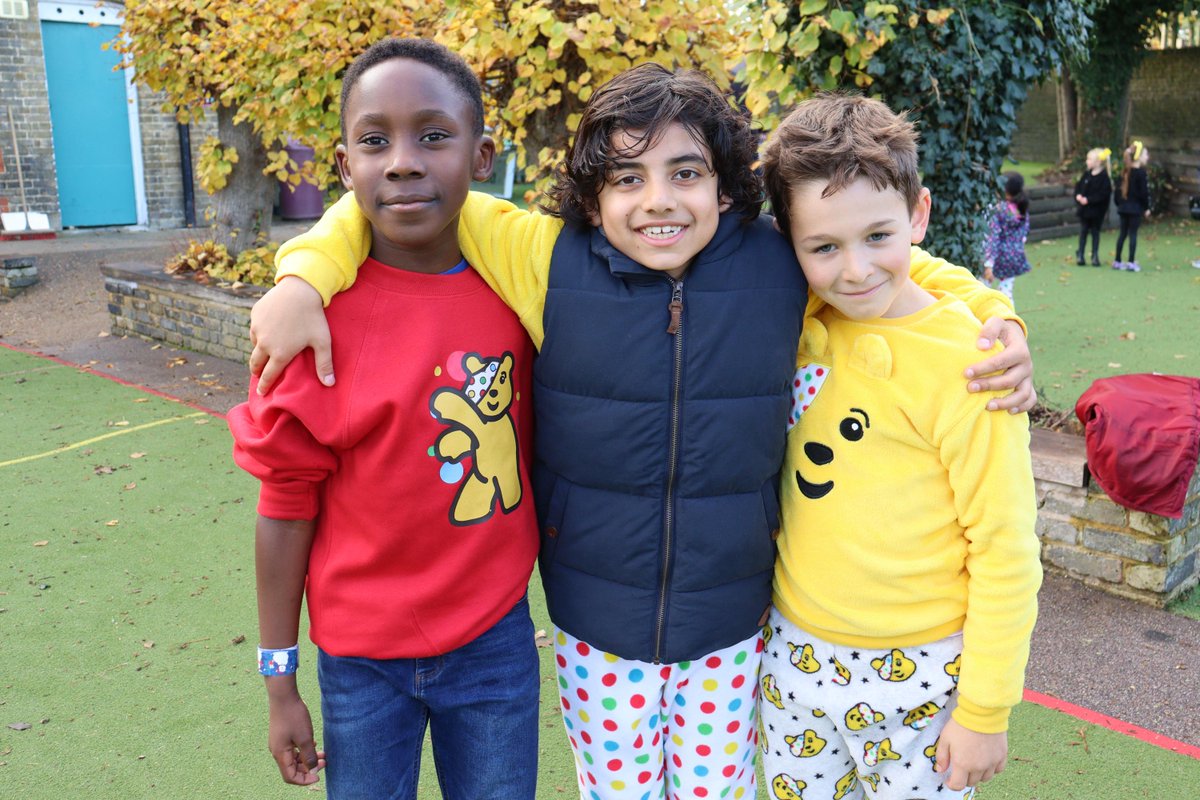 St Andrew's School tweet media