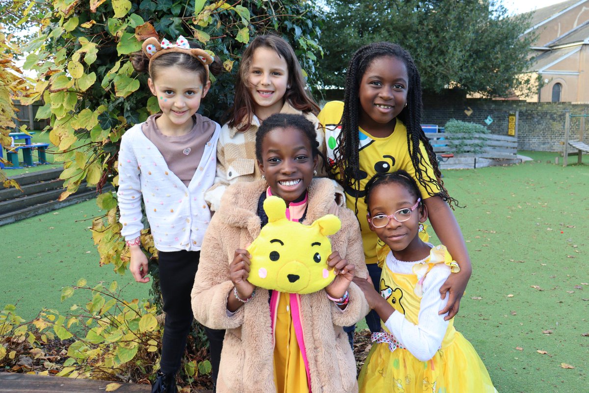 St Andrew's School tweet media