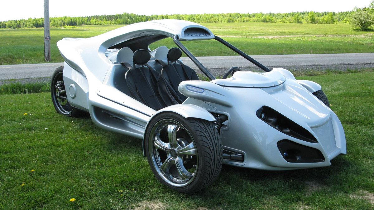 ...the Aero 3S was a dramatic body conversion offered for the T-REX. 

Unrelated, the similar Tanom Invader used a Hayabusa engine, whilst the eMa Motorworks Venom / Scorpion SS had GM or Toyota 4-cyl'ders for up to 240hp.

📸 Motorcar Classics / Motorcycle Specs / eMa Motorworks