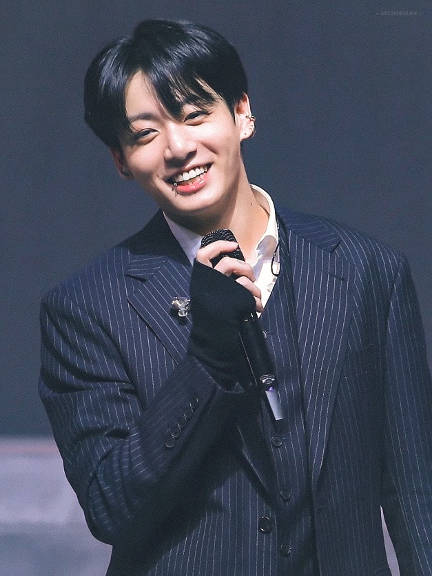 archivekukk's tweet photo. JUNGKOOK🖤 https://t.co/ExADp3NMc8