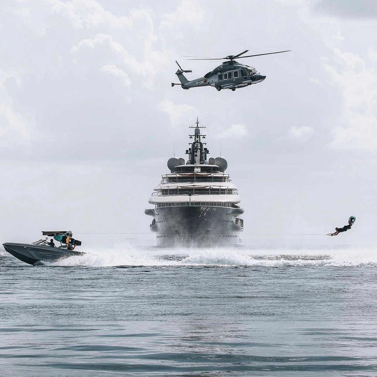 Training, toys, tenders: Zephyr Yachting is your one-stop-shop for all your superyacht wants and needs. 

Operating from Antibes and Barcelona, our team offer a range of services to superyachts at all levels. 

Imagery via @benkirkphotos on Instagram. 

#ZephyrYachting