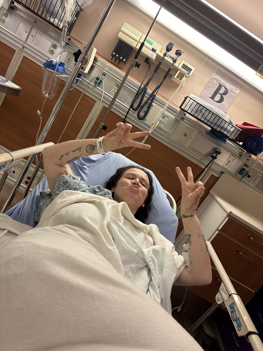 tweidner95's tweet photo. what a rockstar ✨ @dev_why_n don’t kill me for posting. you look so cute tbh https://t.co/FXjWqIgO5A