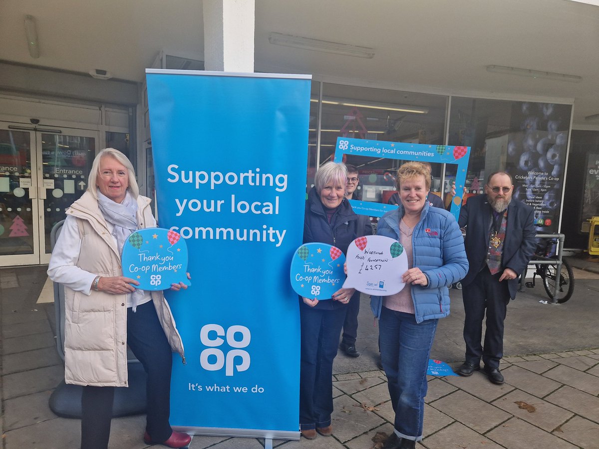 MemberBob's tweet image. #CoopCelebration Number 3 with topping the list of #LocalCommunityFund Causes is Worthing Food Foundation collecting £4257.30 from @coopuk members in East Worthing with Mayor &amp;amp; Store Managers Stuart (Cricketers Parade) &amp;amp; Ethan (Ham Road) 
#itswhatwedo