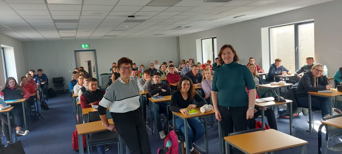 SETUAgriculture's tweet image. Delighted to have Sinead Quealy chief operating officer of @voxgig &amp;amp; formerly  CEO of Virtualvet in to speak to #agsci students. Great advice given on careers, being self-employed as well as agri-ICT platforms within companies. Excellent session with interesting insights