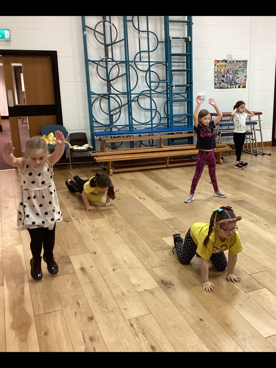 LittleSuttonCoE's tweet photo. Today we celebrated Children in Need with 1000 bearpees as a school and some team games. Well done everyone for getting involved! #childreninneed #bearpees https://t.co/uoRFSKaBQe