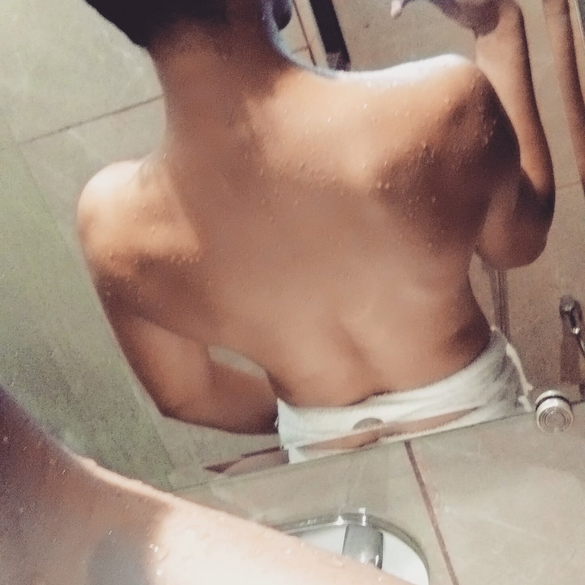 varun (@therealhotthing) on Twitter photo 