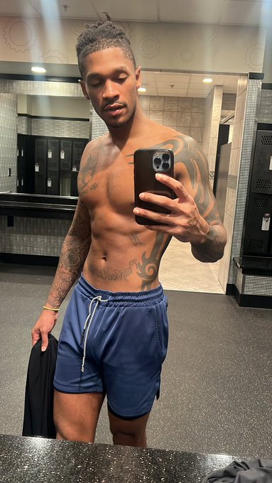 Flow 🧢🧦 https://t.co/3PewowAhtf