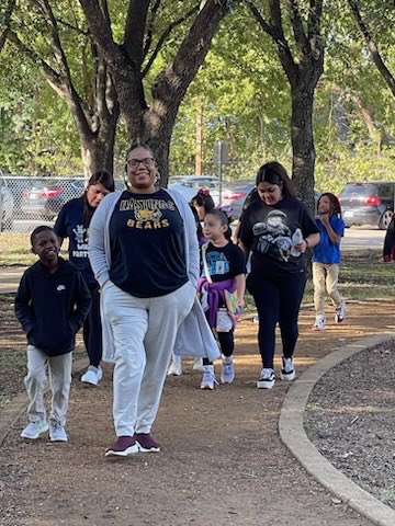 Alief_Fame's tweet photo. Chambers Elementary’s 2023 Turkey Trot!! @ChambersCharger #fameweek #wearealief https://t.co/d7csqavMnQ