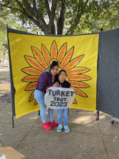 Alief_Fame's tweet photo. Chambers Elementary’s 2023 Turkey Trot!! @ChambersCharger #fameweek #wearealief https://t.co/d7csqavMnQ