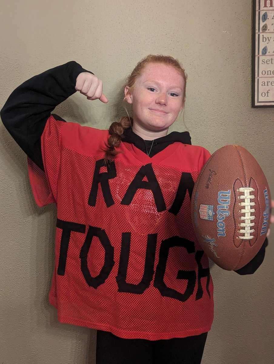 AbigailKrill's tweet photo. I had so much fun being the Freshman quarterback for powderpuff!!! Helped my team by running in all 3 touchdowns. Freshman lost in OT by a field goal but our team dominated the whole game! So proud of them! 💪 #notsoftball #classof2027 #freshman #rollrams #ramtough @SRHSRamsFans https://t.co/XmmpImDjuf