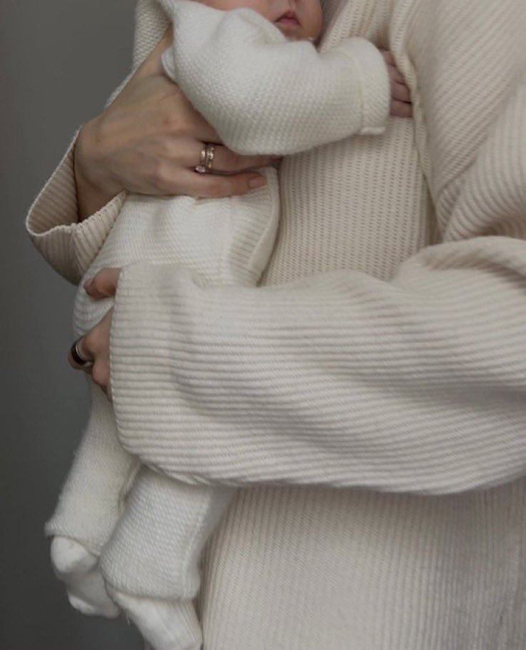 𝑂𝑛𝑒 𝑑𝑎𝑦 🤎