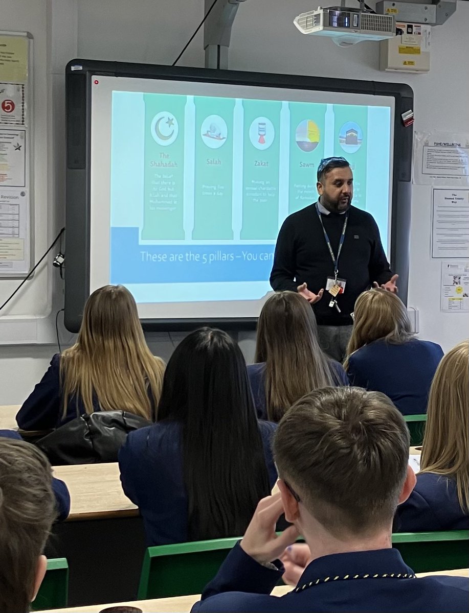 RE_BTRCC's tweet photo. We are very grateful to all our own pupils and staff who lead workshops for Interfaith Day @BTRCCinfo!!! #ServeOthers #ValueAll https://t.co/11otA9ZuY3
