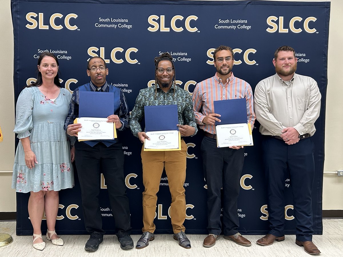 solaccofficial's tweet photo. 🎉Join us in celebrating the incredible achievements of our first-ever Fiber Optic Technician graduates, Paul Dautrieve, Robert Davis, and Devin Benjamin! Ready to join them? The next class starts Dec. 4 at #SLCCCrowley. 👉https://t.co/J6ZNzkMRzz
#SLCCPride #WorkforceDevelopment https://t.co/p49J0QglU1