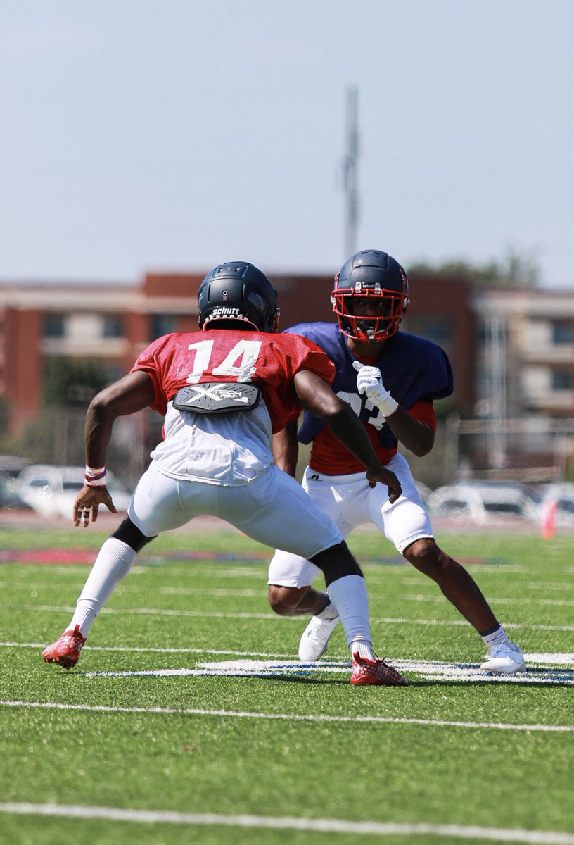 GRAD TRANSFER❗️
Height &amp; Weight: 5’11 170 
40: 4.5
5-10-5:  4.12 laser
Top speed : 21.53  
Vertical: 34.7
ONE YEAR OF ELIGIBILITY