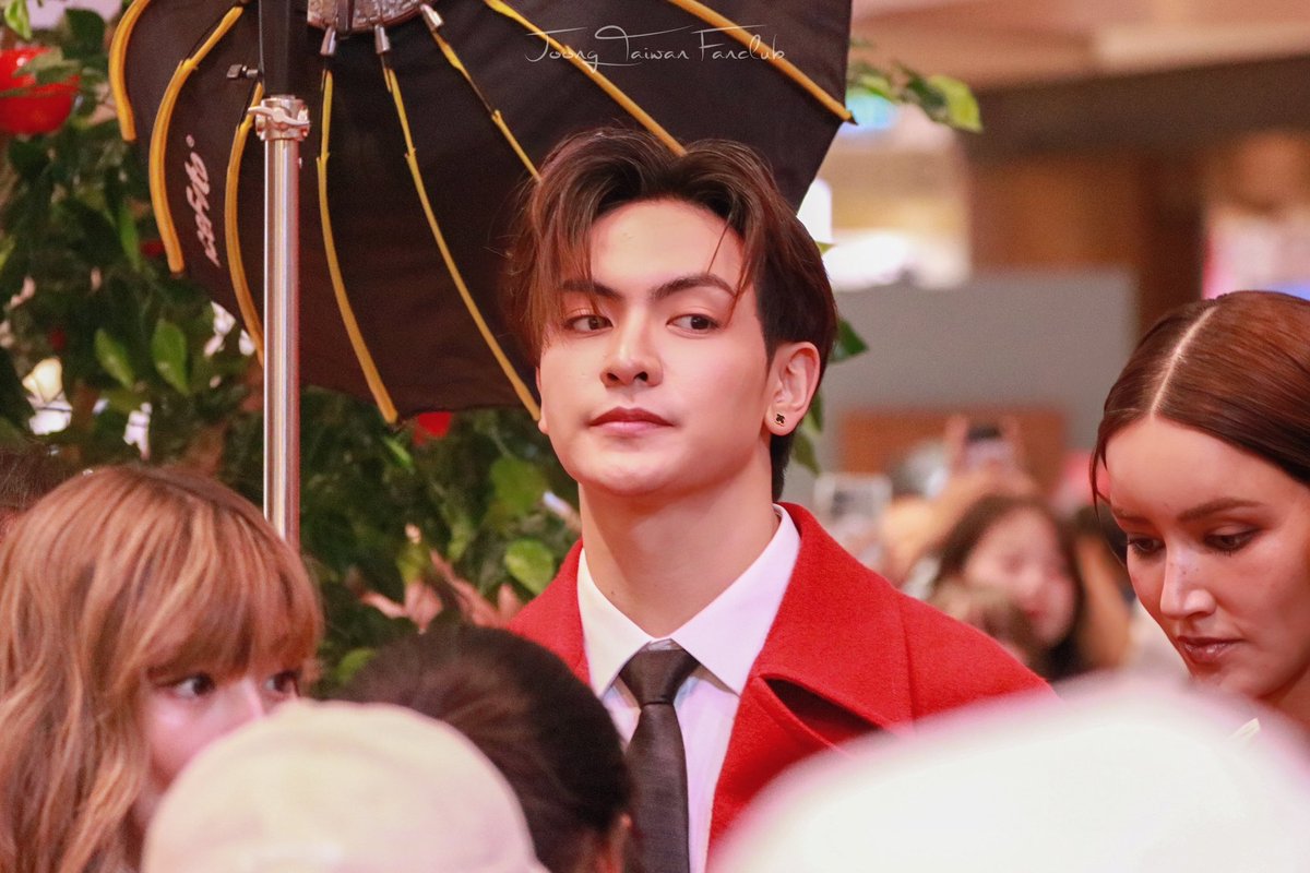 🍎CHATO STUDIO
You are the apple of my life ❤️

CHATO STUDIO X JOONG
#ChatoSavoirArt
#ChatoTheDancingApple
#จุงอาเชน <a href="/ChenRcj/">อันโดรเมด้า ชุน</a>