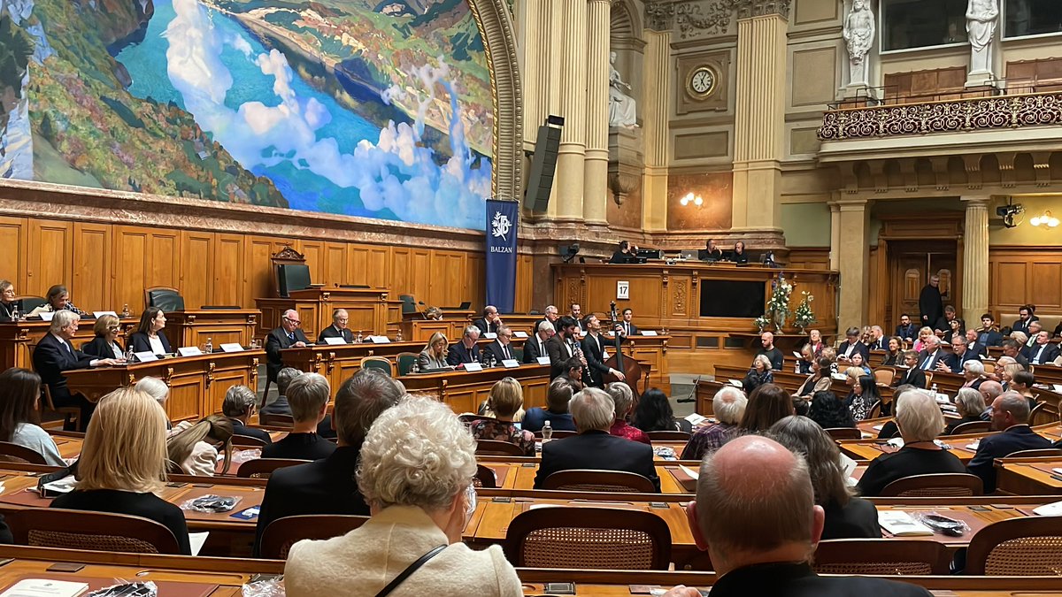 Award ceremony <a href="/BalzanPrize/">BalzanPrize</a> <a href="/Bundeshaus_Bern/">Bundeshaus Bern</a> <a href="/academies_ch/">Akademien der Wissenschaften Schweiz</a>