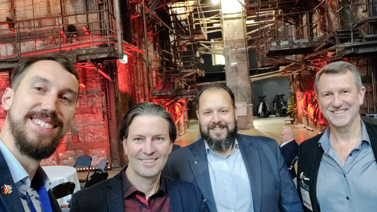 TylerInTallinn's tweet image. I see what you did there @GreenTallinn23 - that's a wrap for #CleantechForum Europe 🇪🇺 in Tallinn's long-defunct (but eminently cool) coal power plant.

Great week w 🇨🇦 biz repping on 🔋🤖 ⚛️ + team @BCTradeInvest, @NRCan &amp;amp; @CanadaTrade on those G2B2Bs 🔗